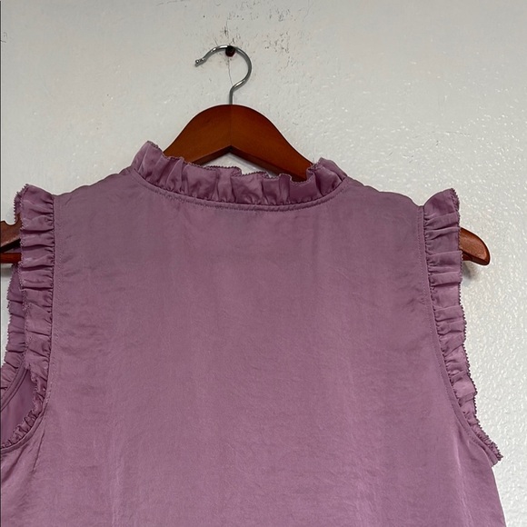Ann Taylor lavender purple color Ruffled Blouse - Picture 5 of 7